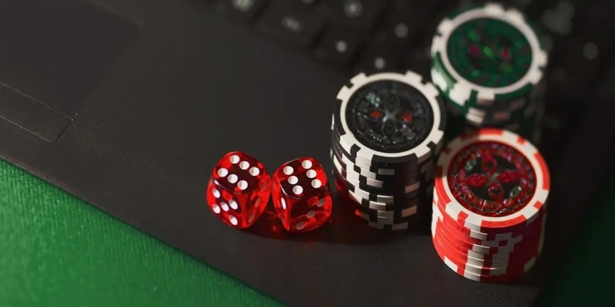 High Stakes and Giggles: Winning Big at Cyber Casinos